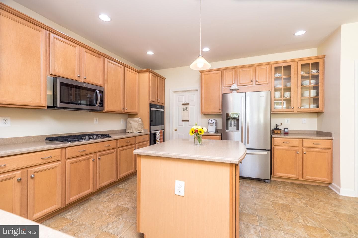 1813 Sycamore Drive photo 15