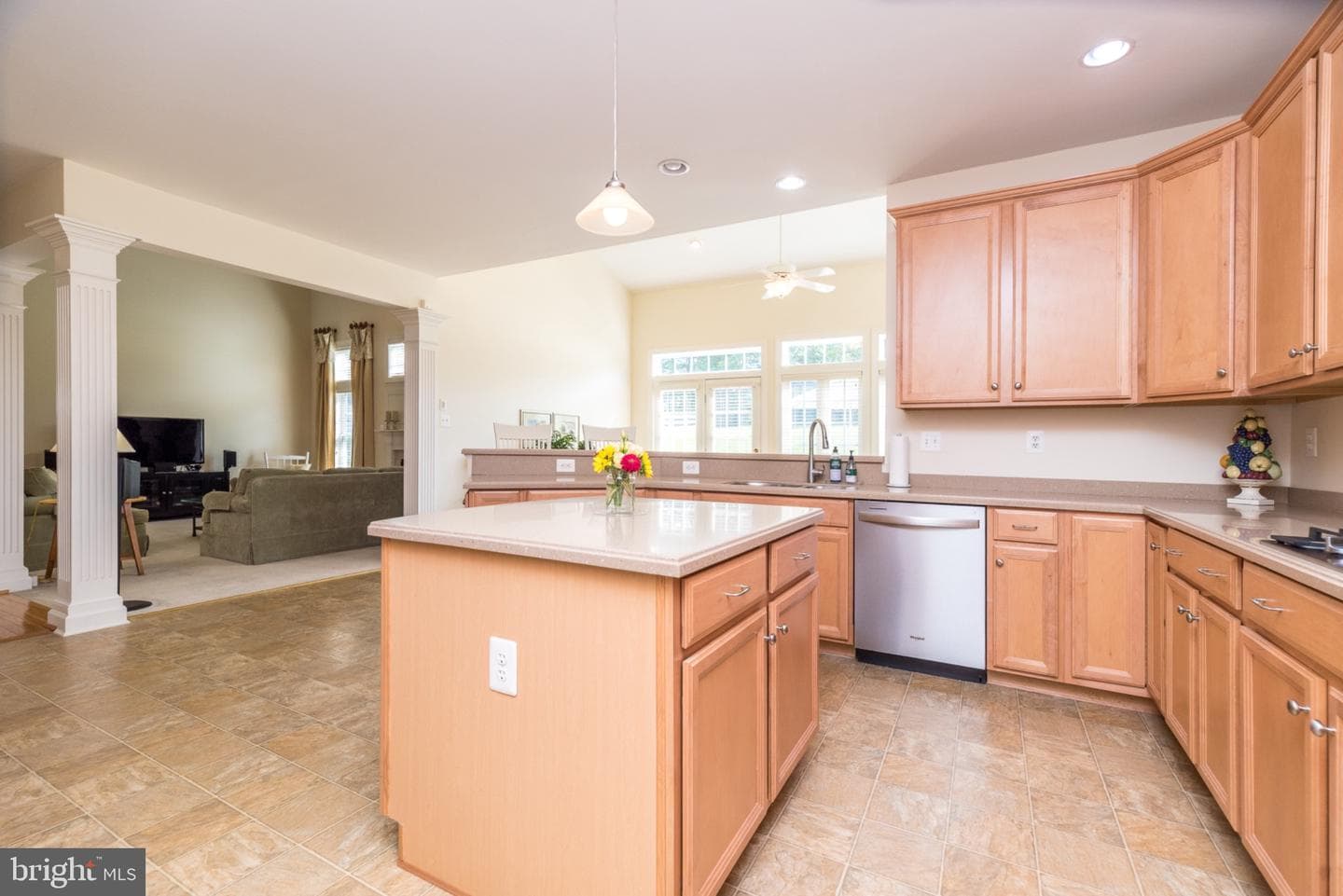 1813 Sycamore Drive photo 19
