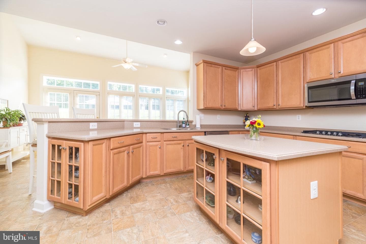 1813 Sycamore Drive photo 20
