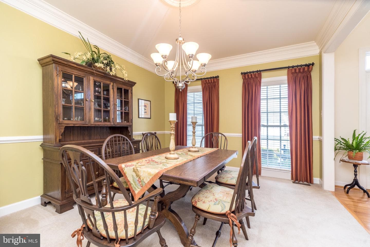 1813 Sycamore Drive photo 31