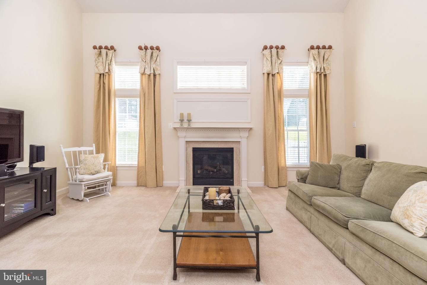 1813 Sycamore Drive photo 38