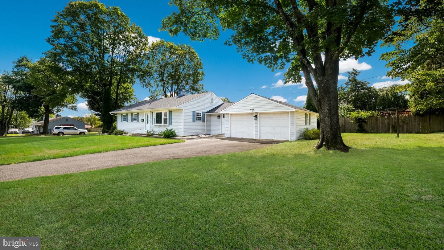 1031 Willopenn Drive photo 2
