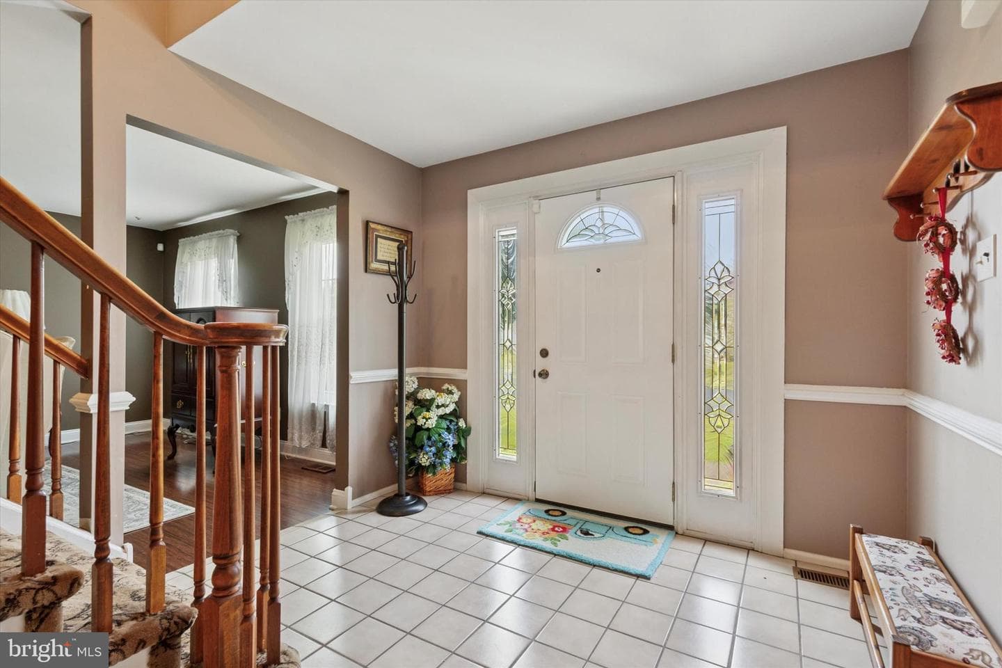 689 Pickering Road photo 18