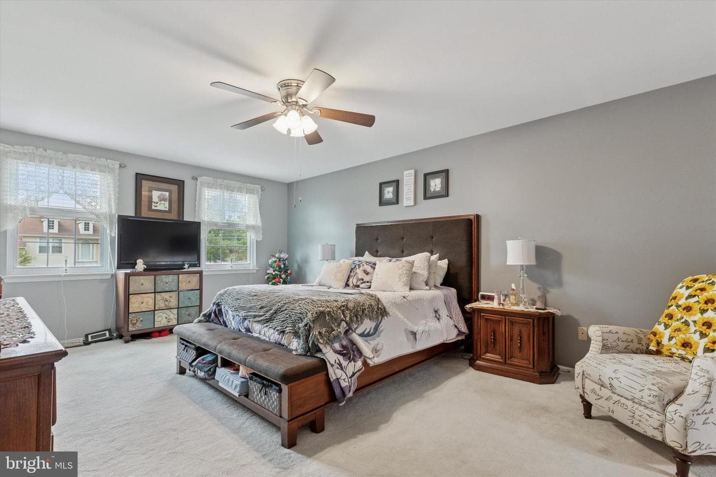 689 Pickering Road photo 19