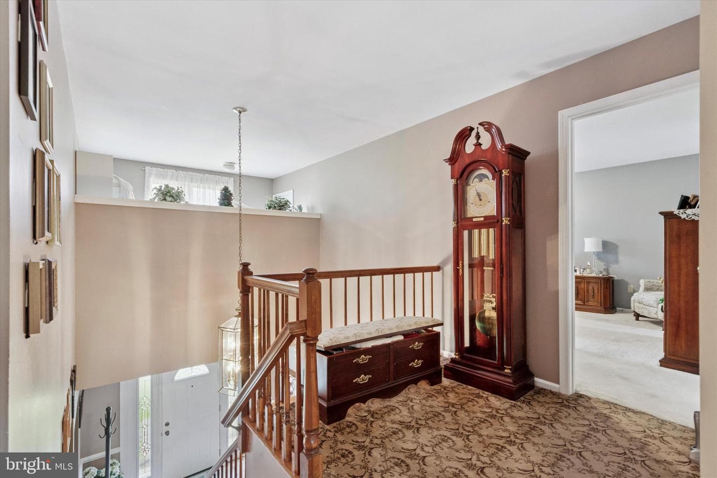689 Pickering Road photo 31