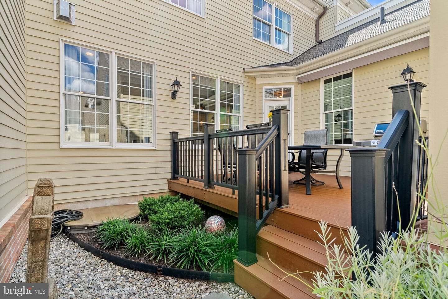 144 Yeates Alley photo 40