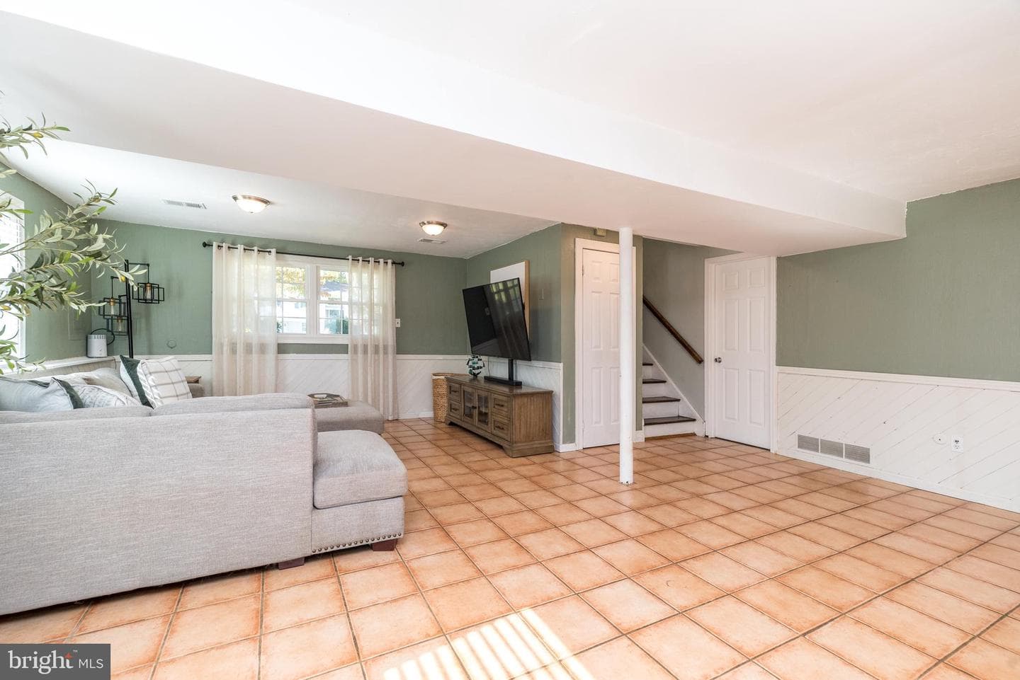 226 Meadow Drive photo 20