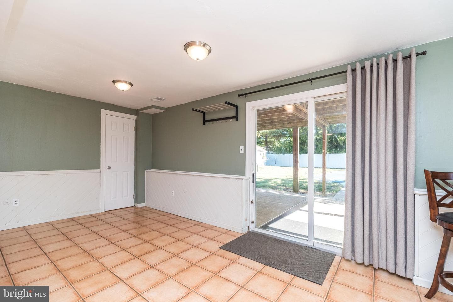 226 Meadow Drive photo 7