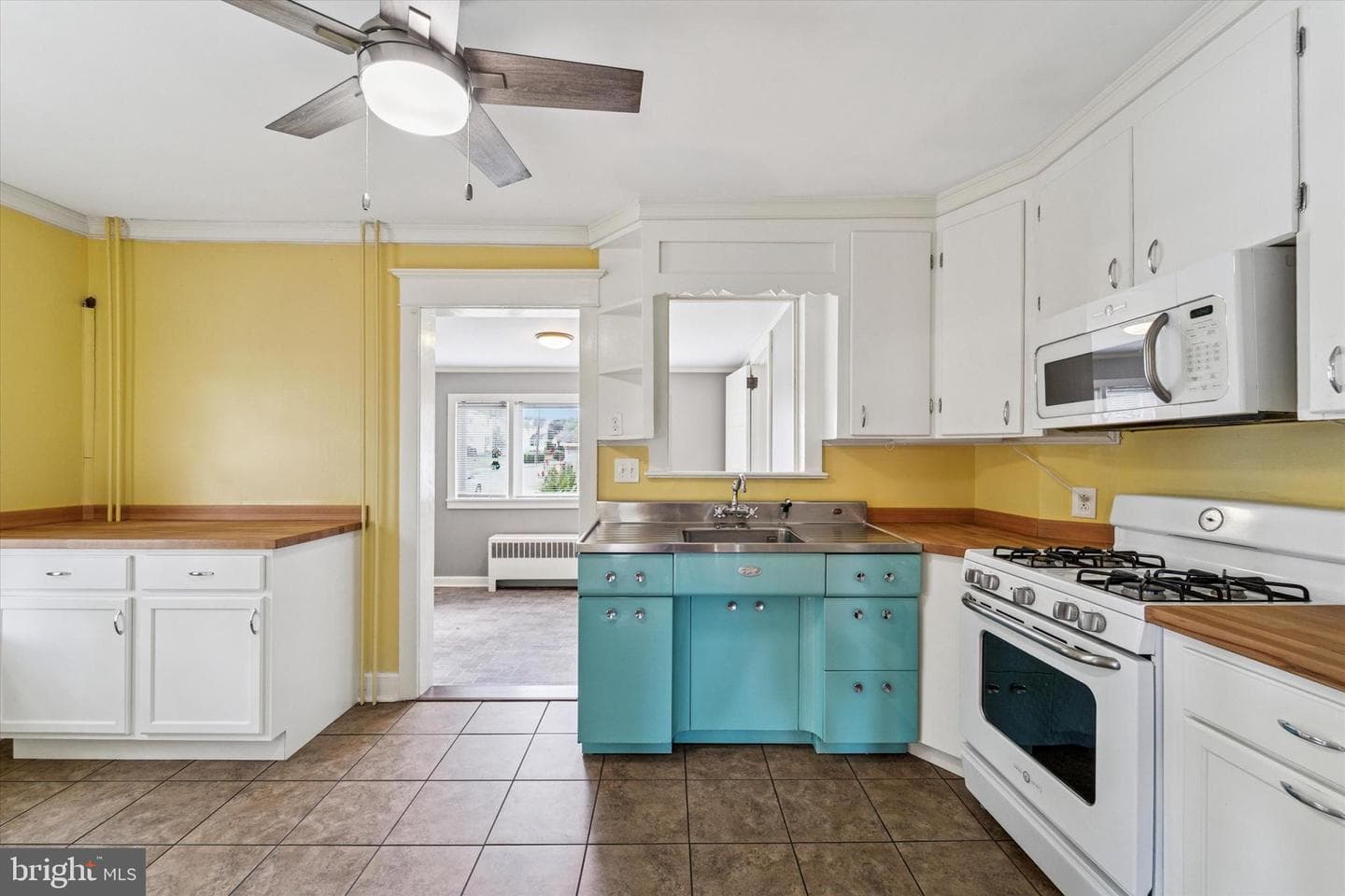160 Bellevue Avenue photo 11