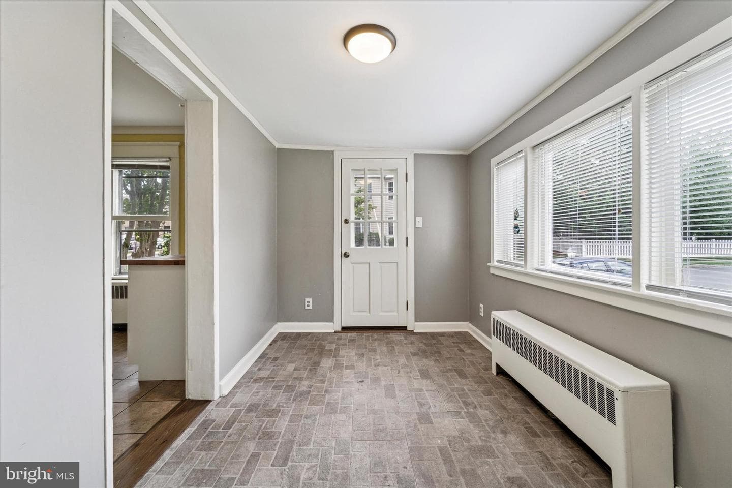 160 Bellevue Avenue photo 14
