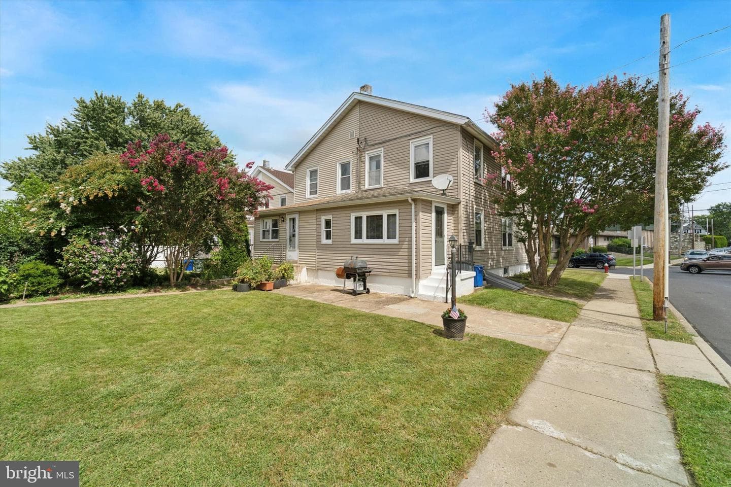 160 Bellevue Avenue photo 25