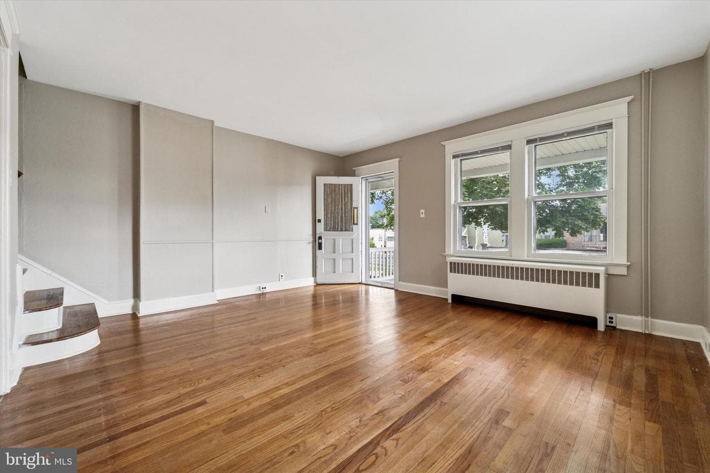 160 Bellevue Avenue photo 5