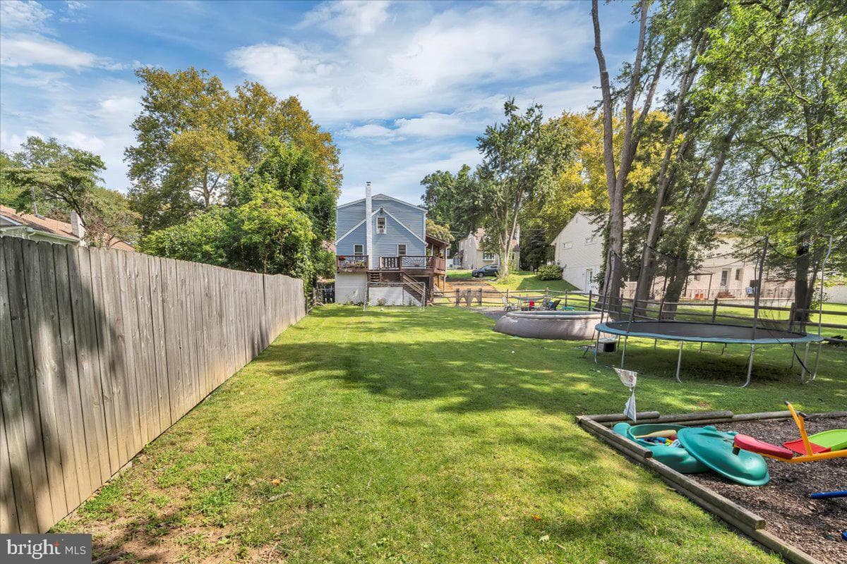 611 Rosewood Avenue photo 24
