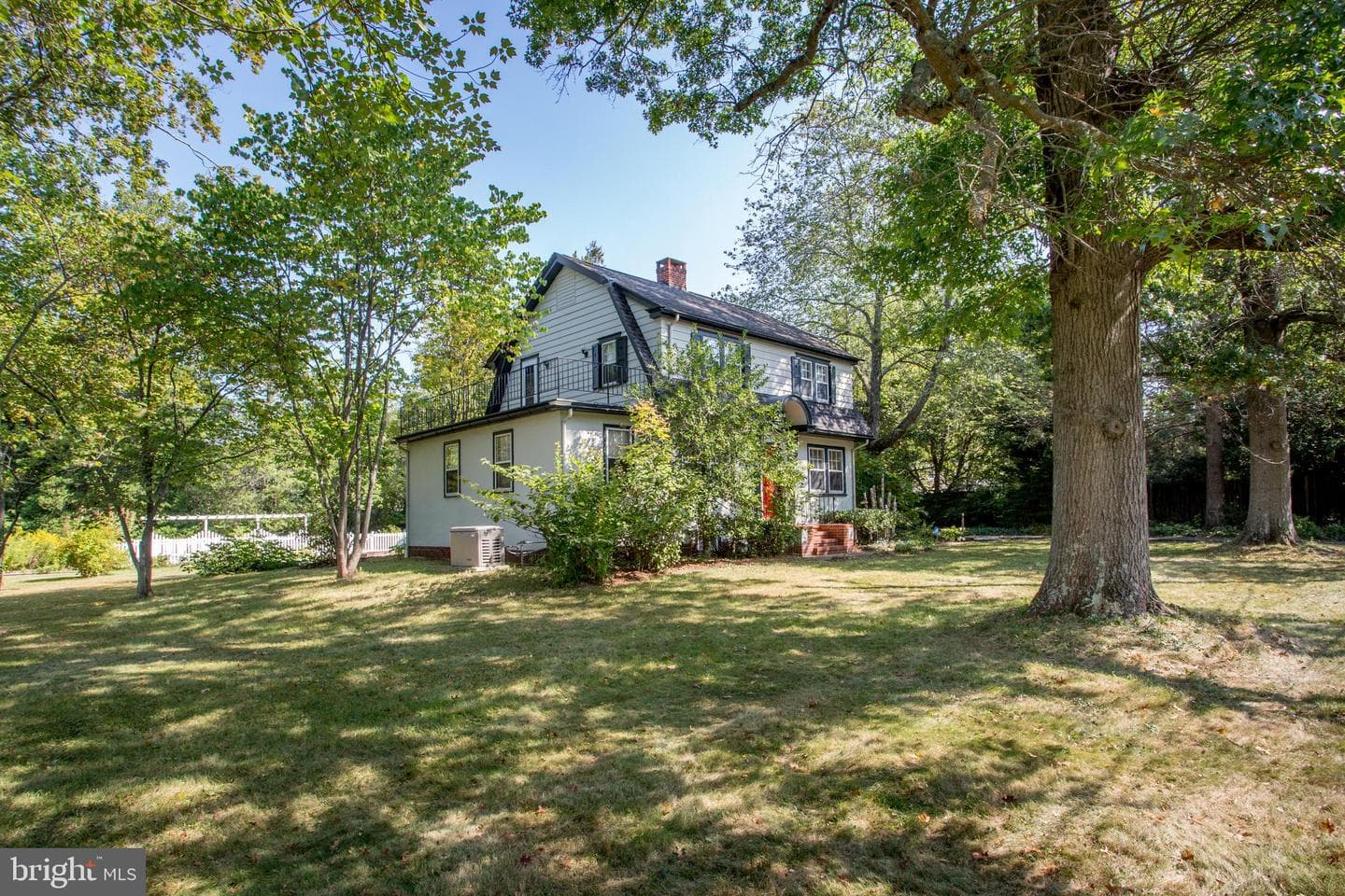 505 E State Street photo 3