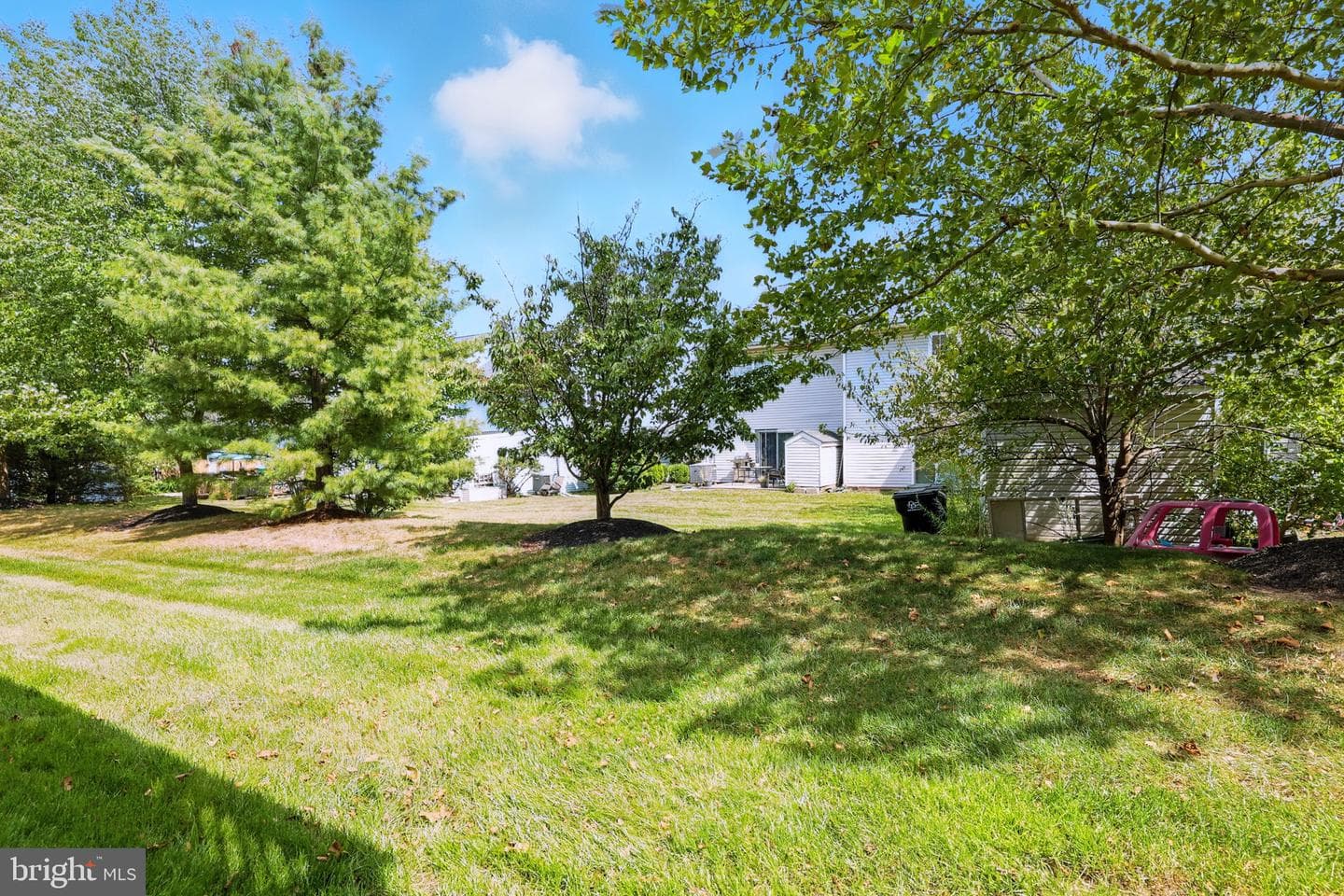 217 Windsor Court photo 32