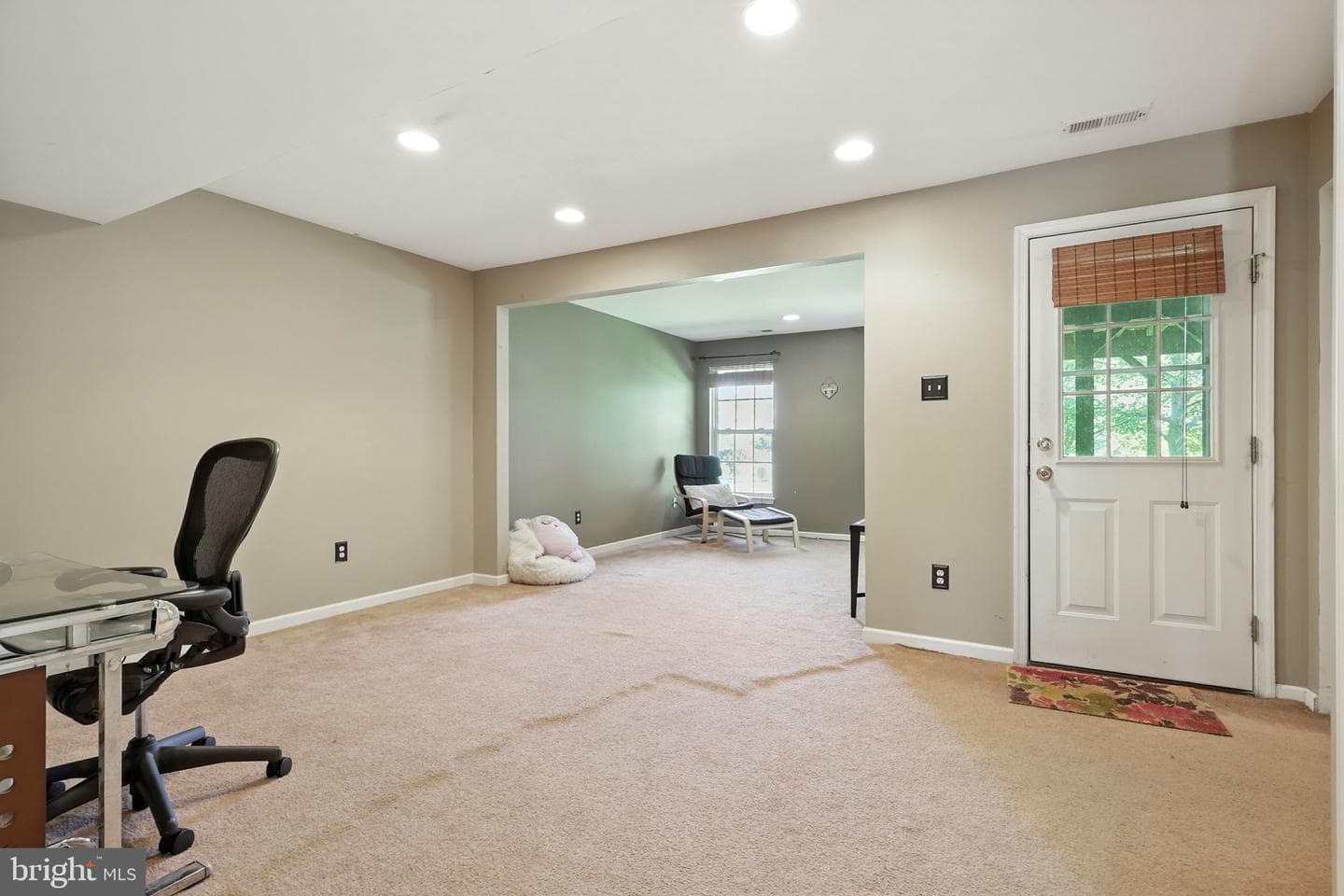 217 Windsor Court photo 6