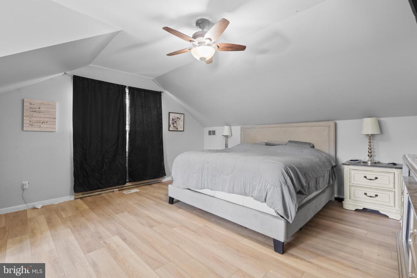 116 Village Green Lane photo 33
