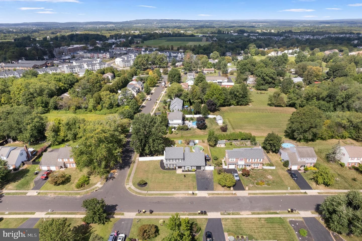 116 Village Green Lane photo 36