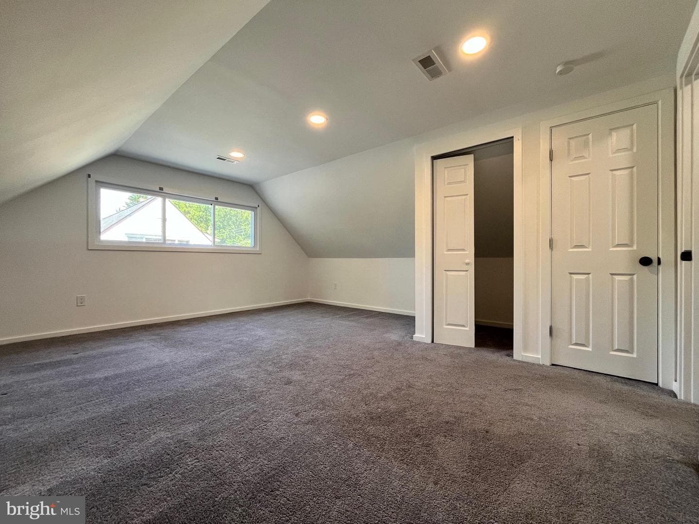 52 Kenwood Drive N #N photo 16