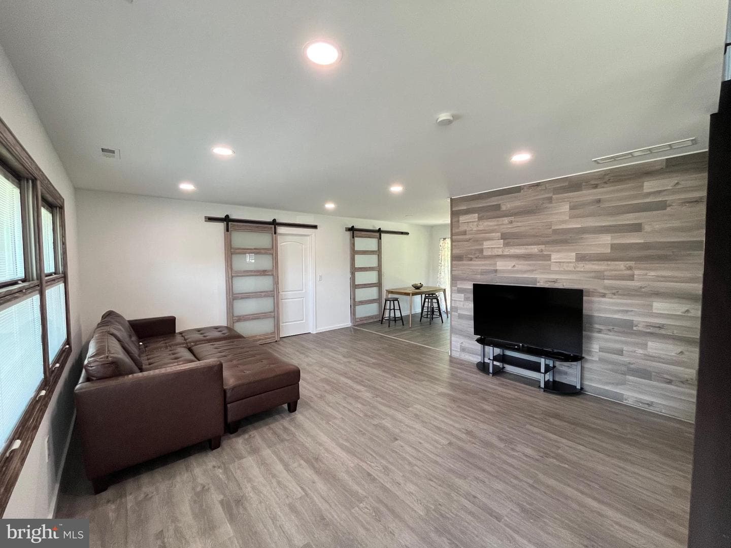 52 Kenwood Drive N #N photo 5