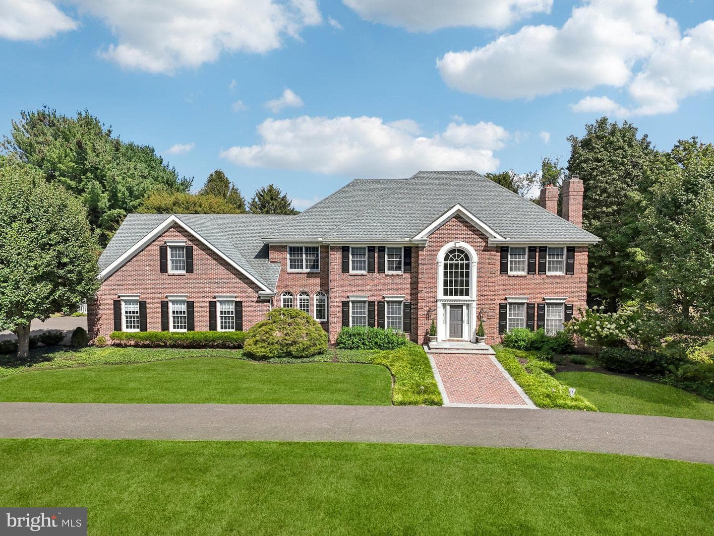 12 Paddock Drive