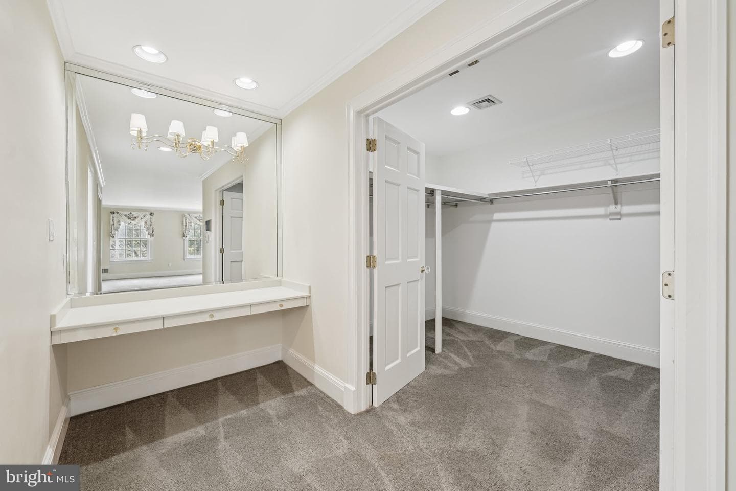 12 Paddock Drive photo 22