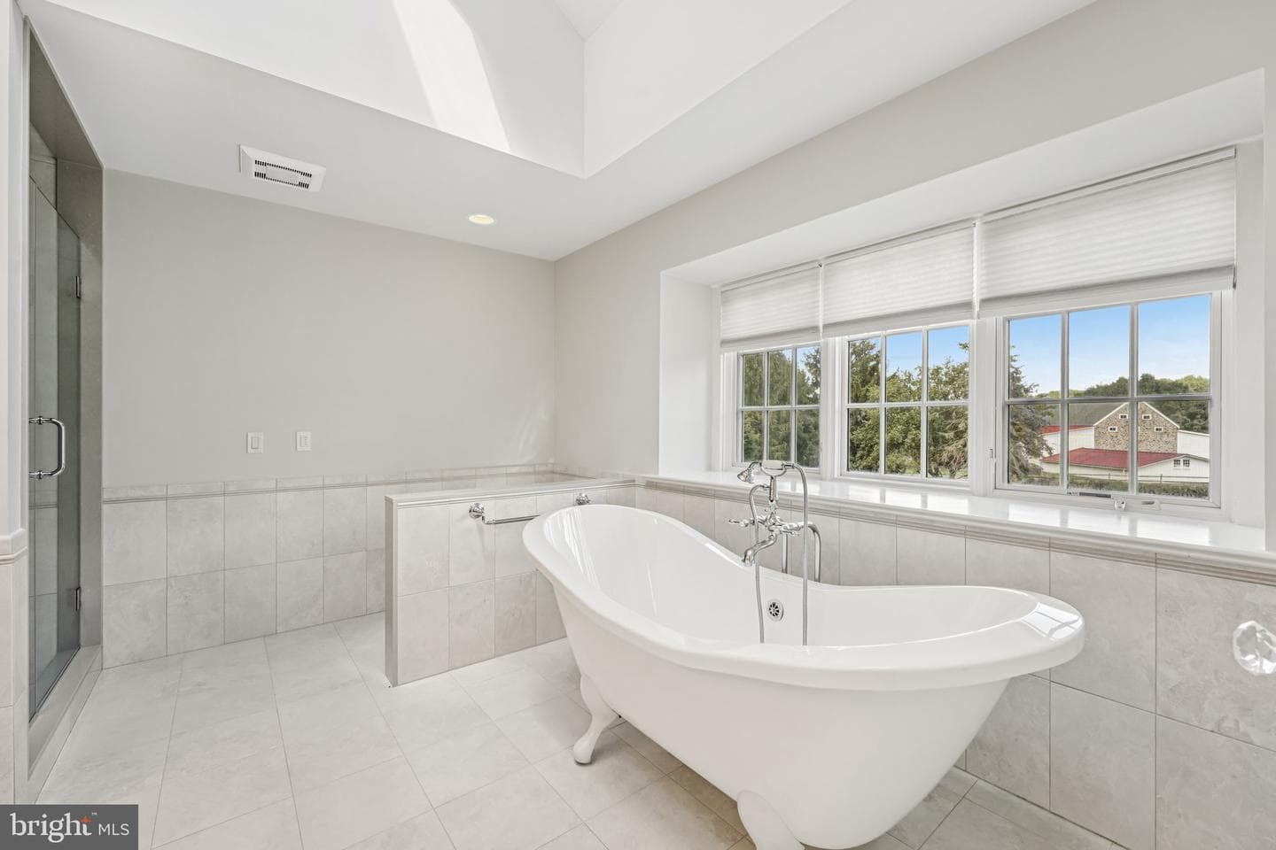 12 Paddock Drive photo 23