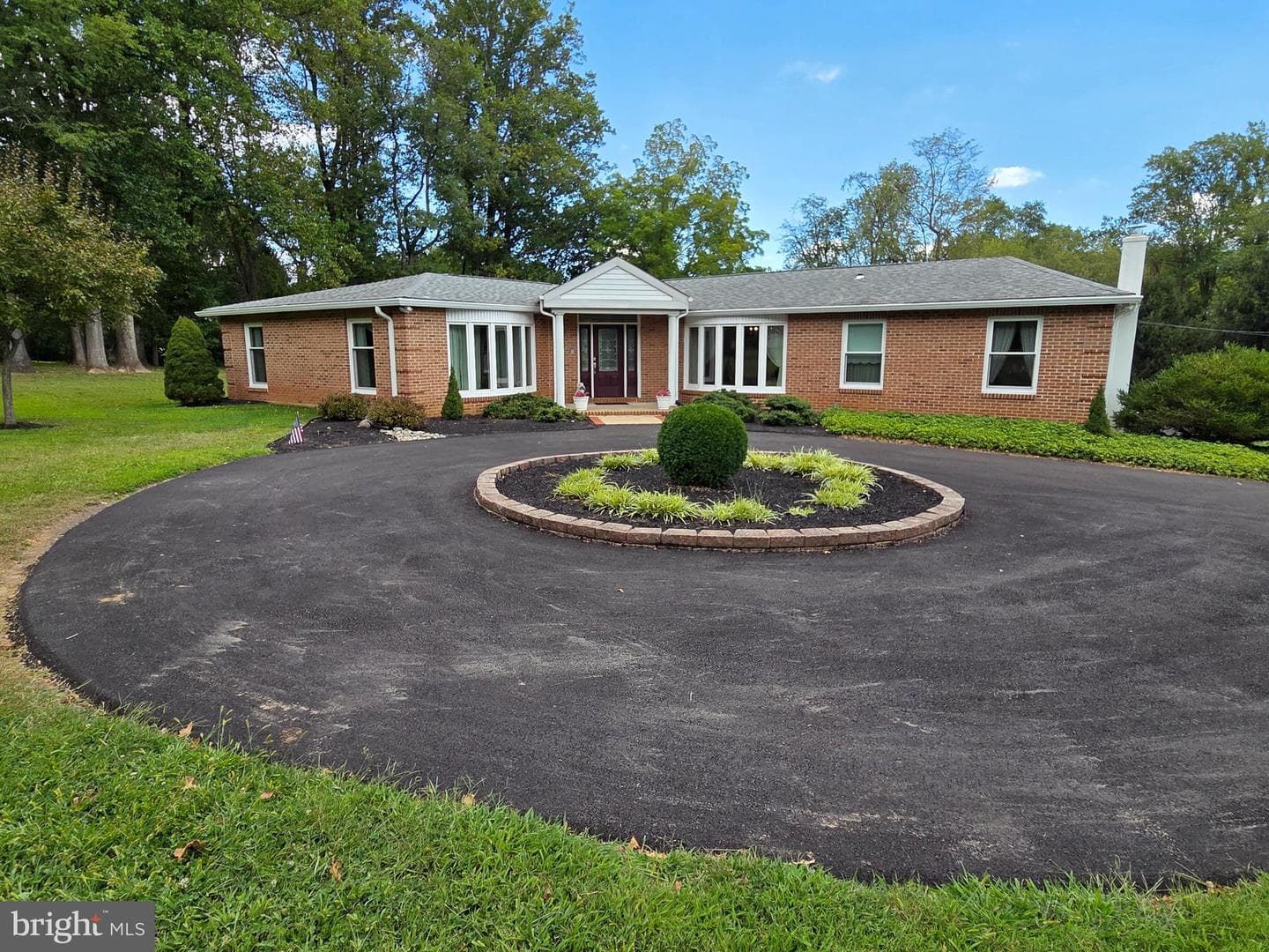 215 Gravel Hill Road photo 1