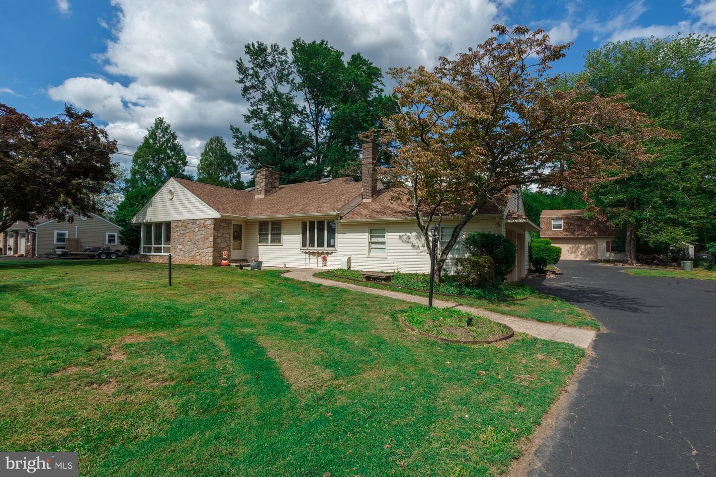 1065 Bristol Road photo 32