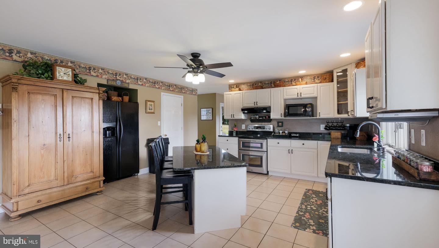 1701 Broad Street photo 26