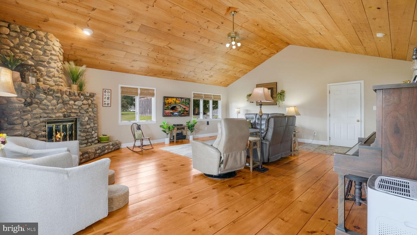 1701 Broad Street photo 32