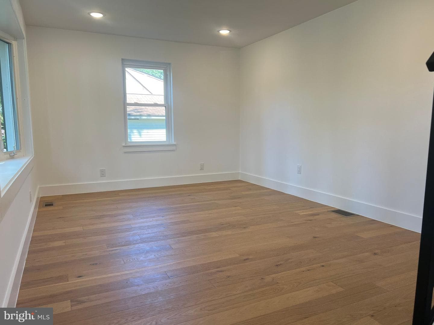 1081 Cherry Lane photo 10