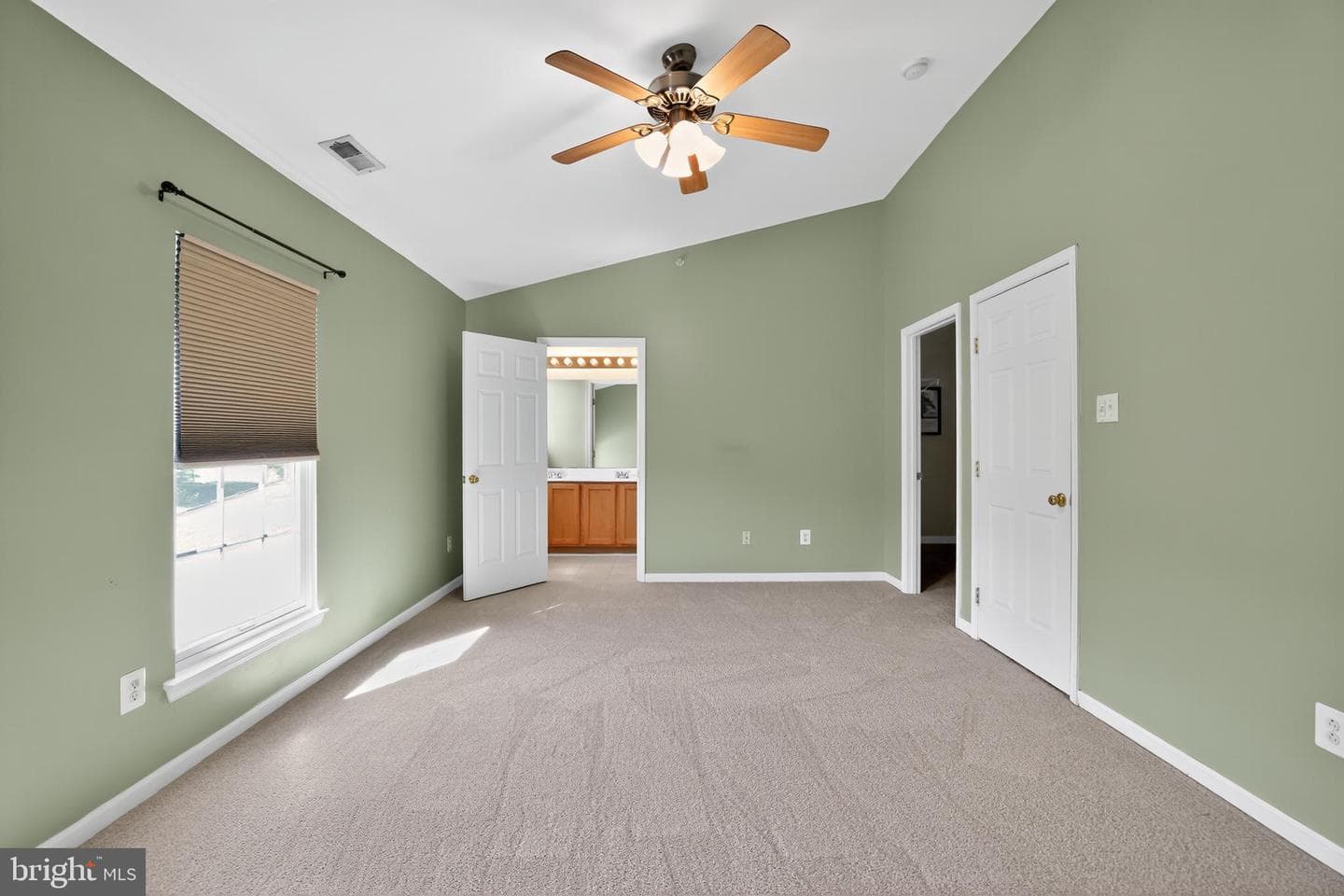 2526 Peachtree Drive photo 19