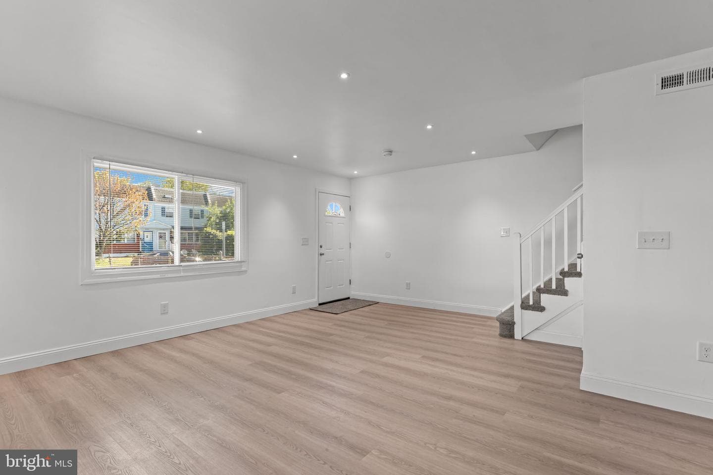 5731 Mitchell Road photo 15