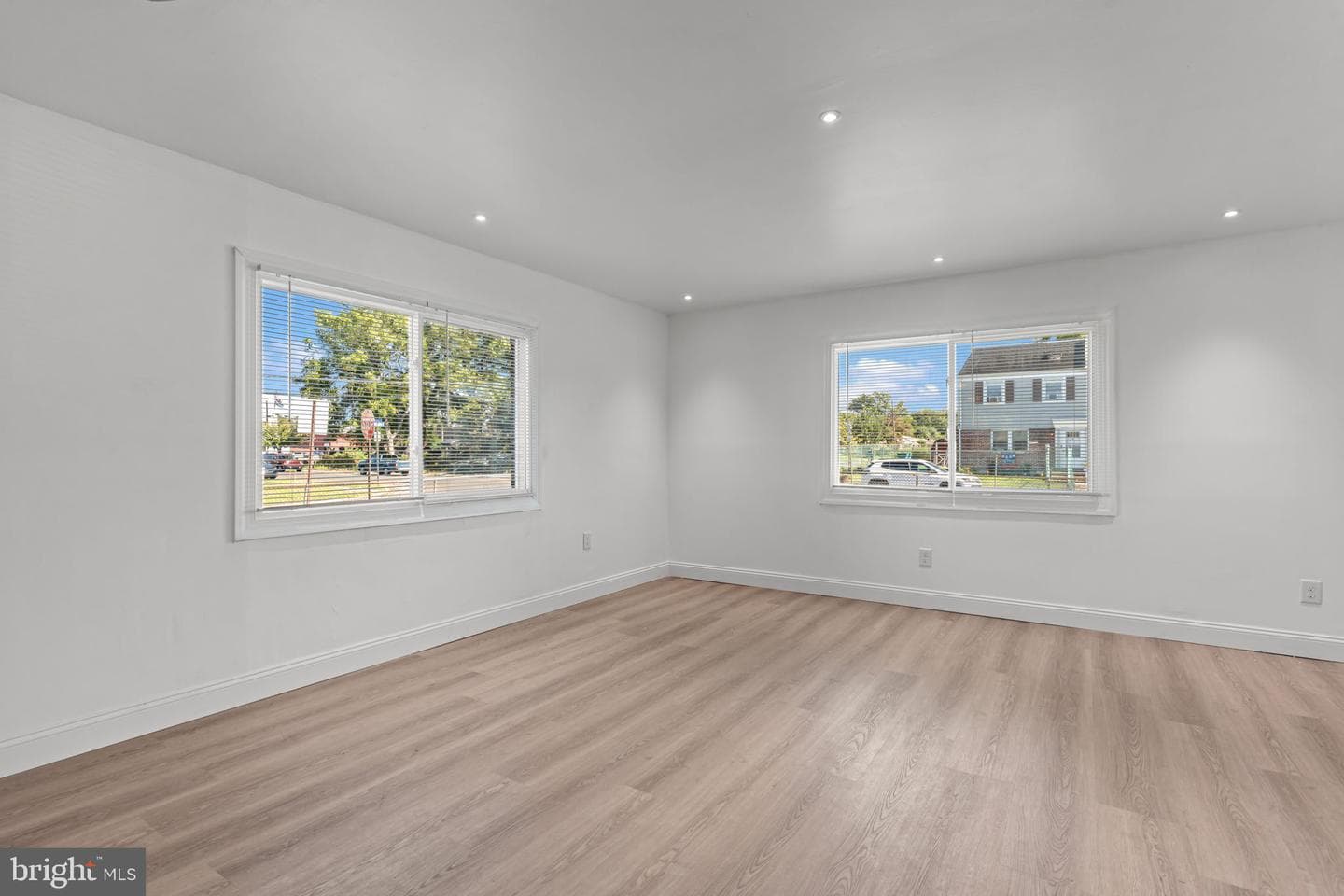5731 Mitchell Road photo 16