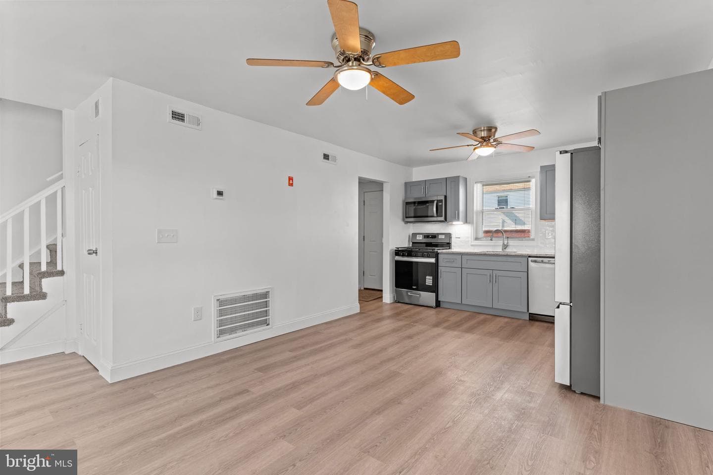 5731 Mitchell Road photo 17