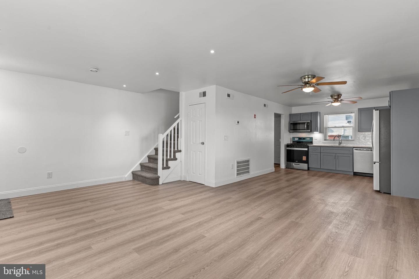 5731 Mitchell Road photo 5