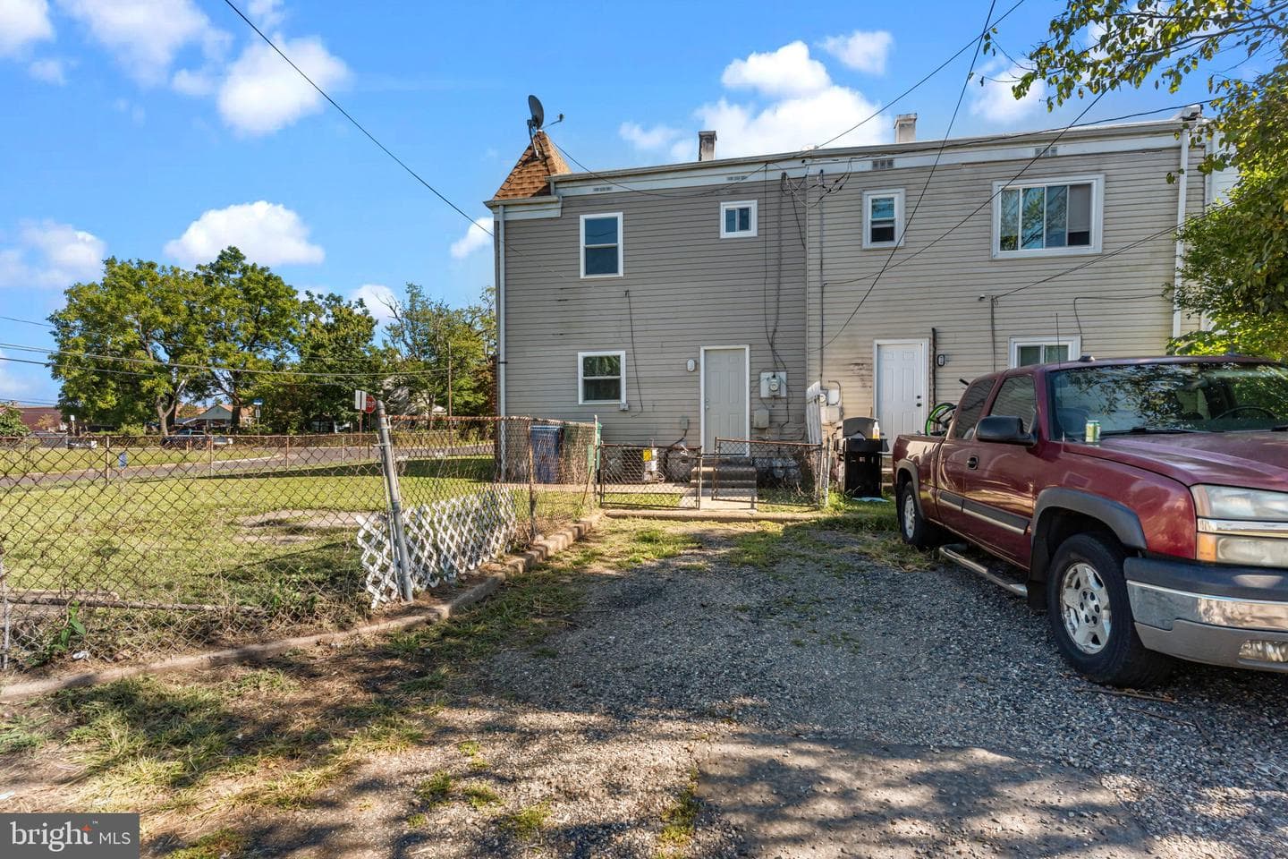 5731 Mitchell Road photo 9