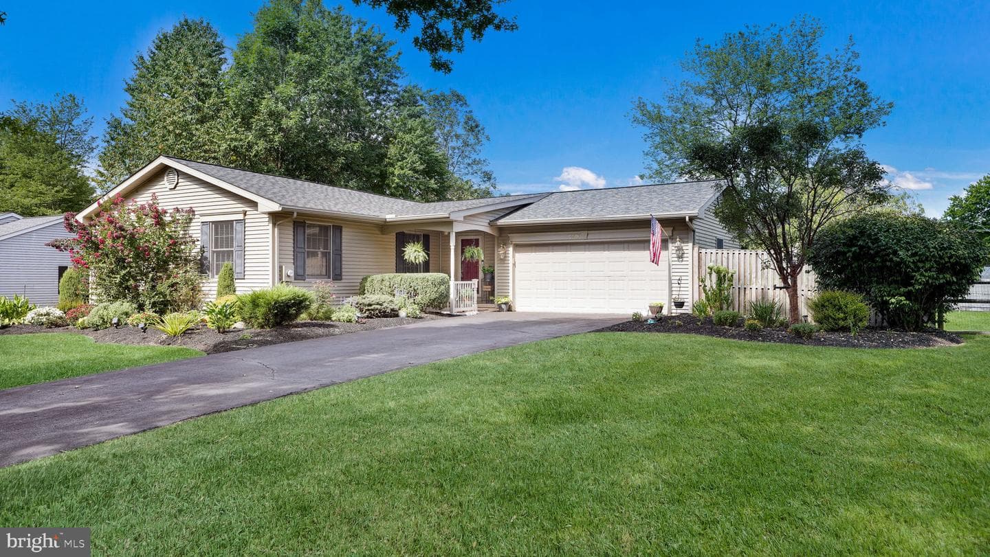 509 Clover Lane photo 2