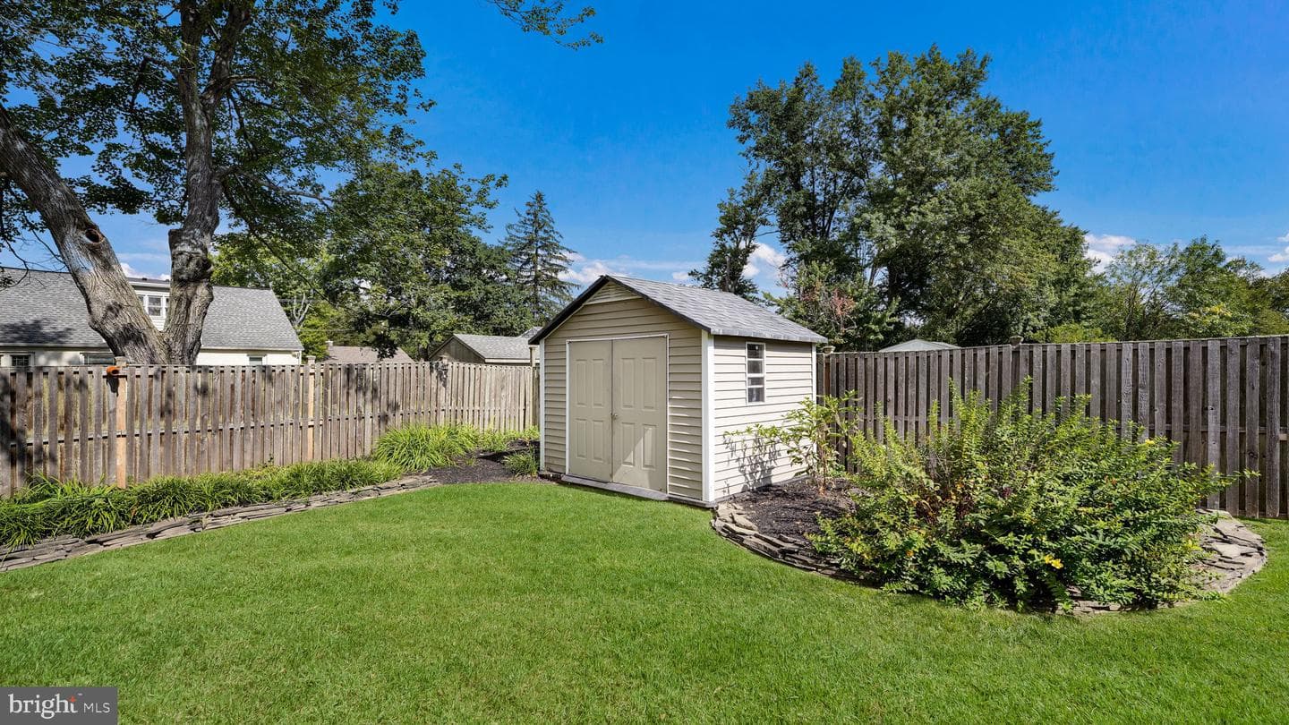 509 Clover Lane photo 35