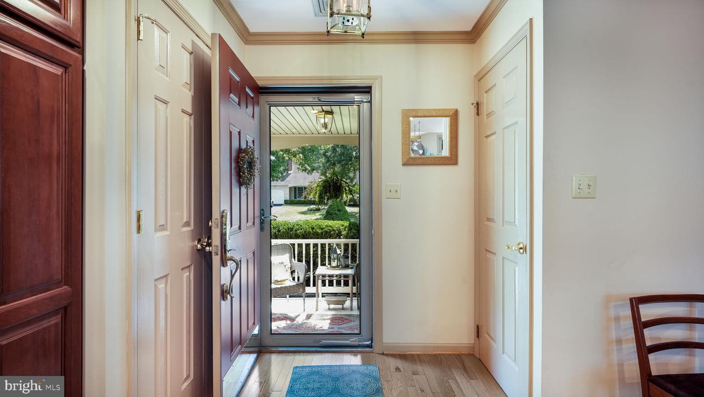 509 Clover Lane photo 4