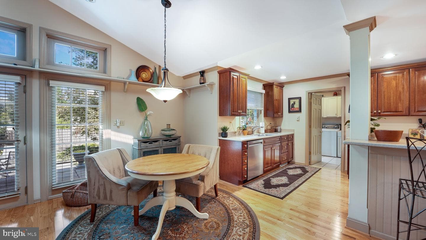 509 Clover Lane photo 8