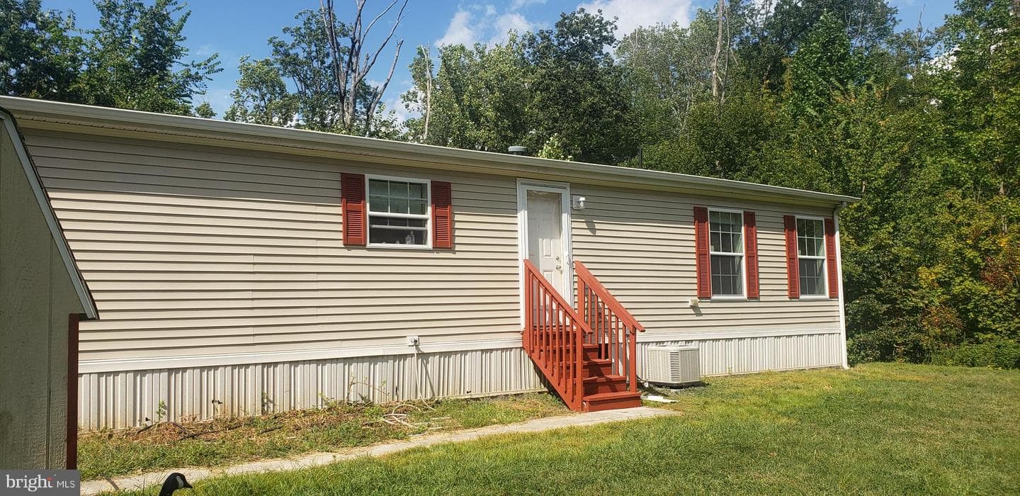 396 Cedar Drive photo 3