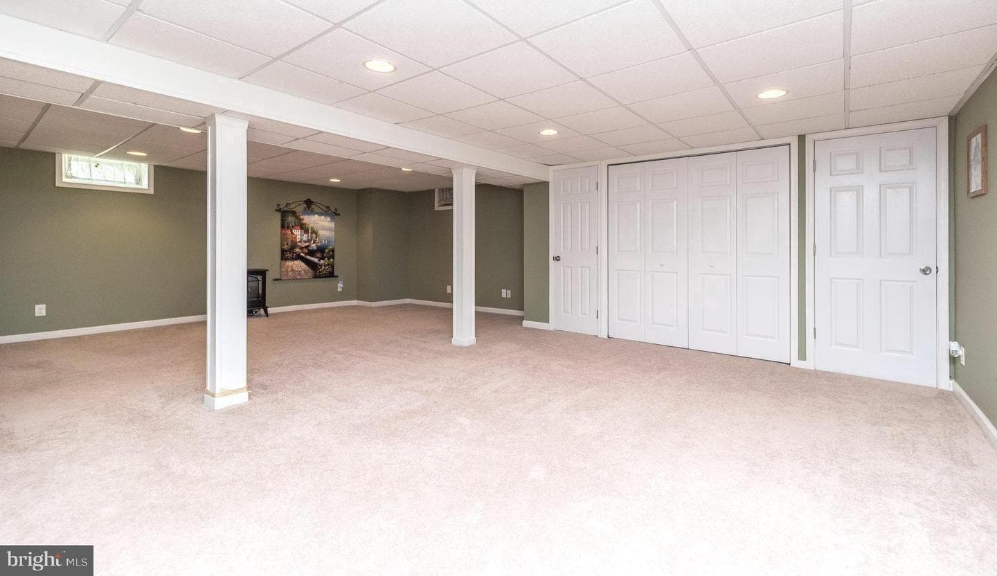 1208 Dickinson Drive photo 22