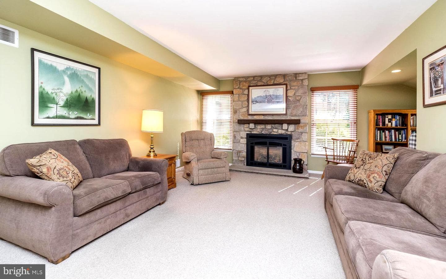 1208 Dickinson Drive photo 6