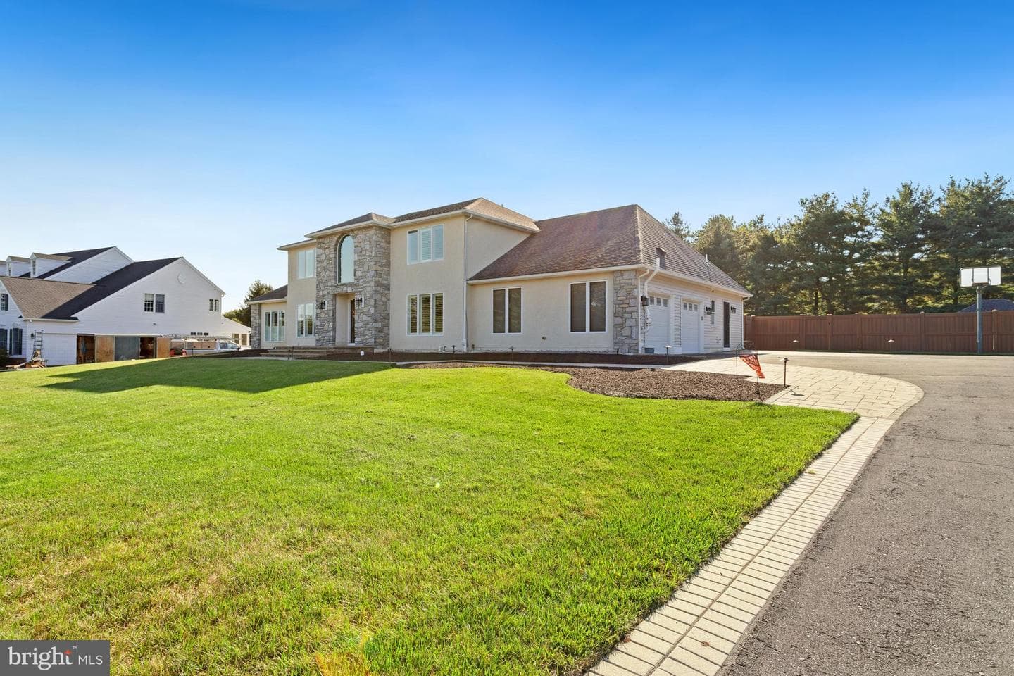 38 Bryan Drive photo 3
