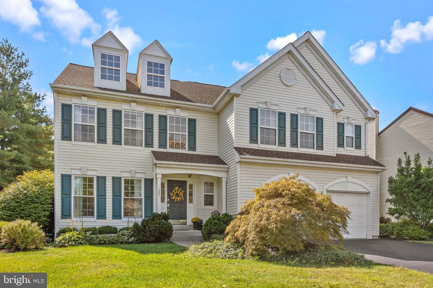 527 Clydesdale Drive photo 2
