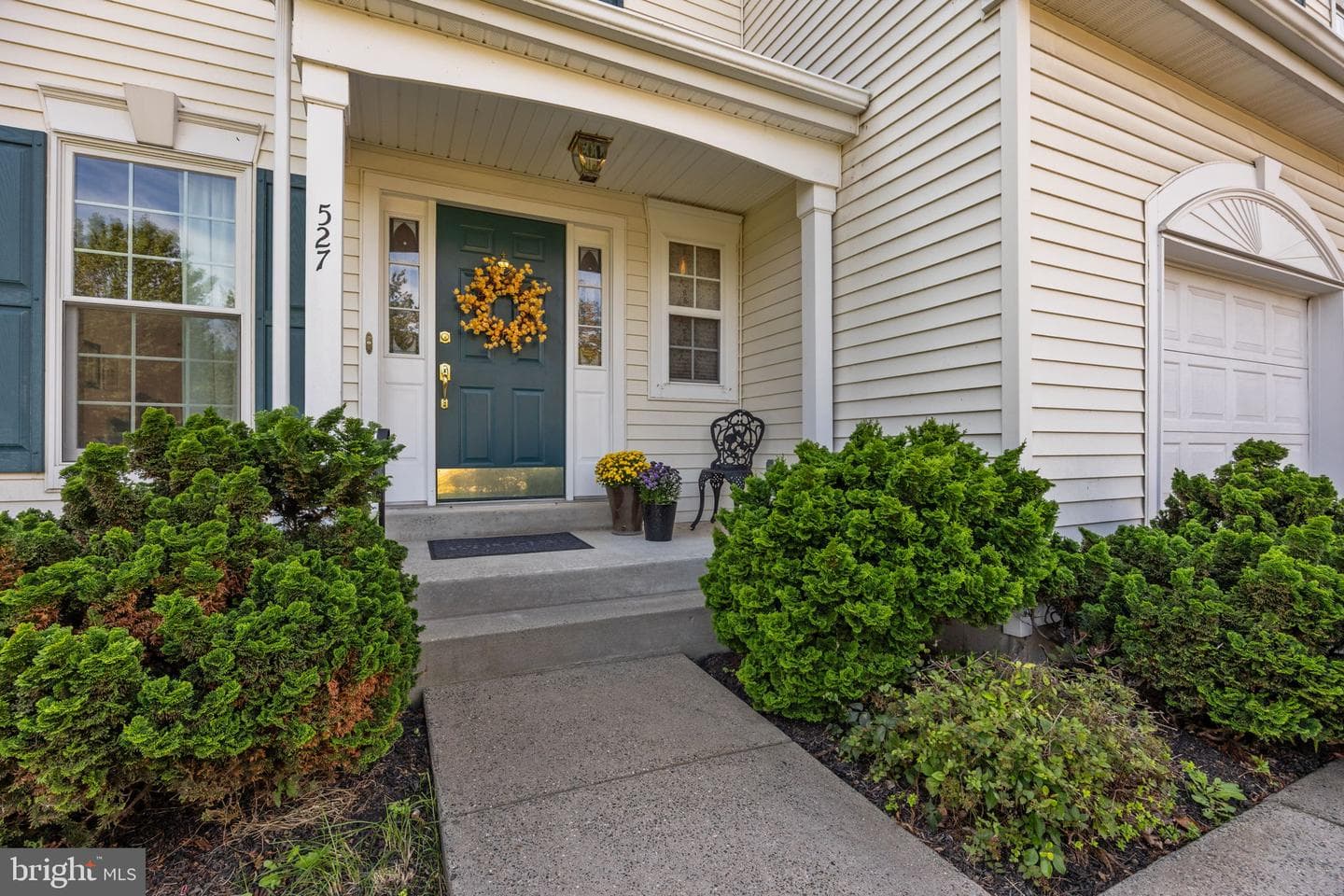 527 Clydesdale Drive photo 3
