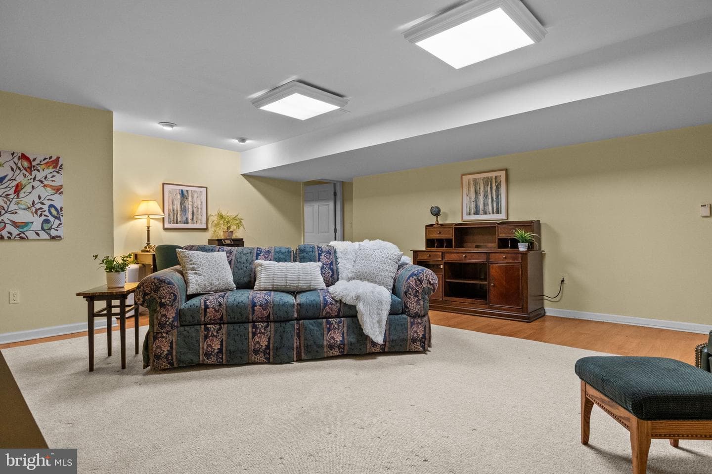 527 Clydesdale Drive photo 32