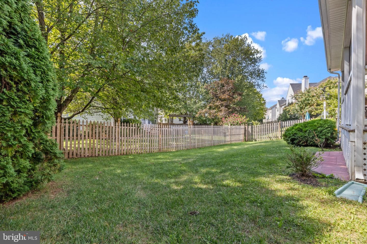 527 Clydesdale Drive photo 40